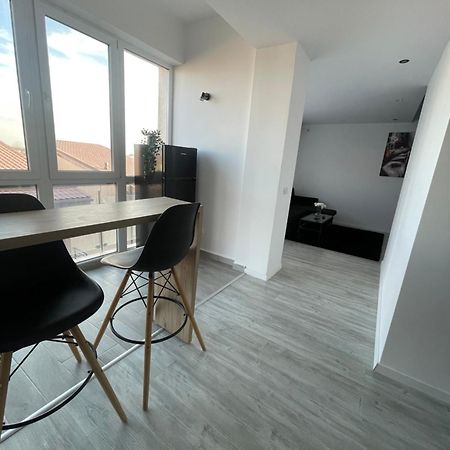 Marisah Residence #2 Otopeni Zewnętrze zdjęcie