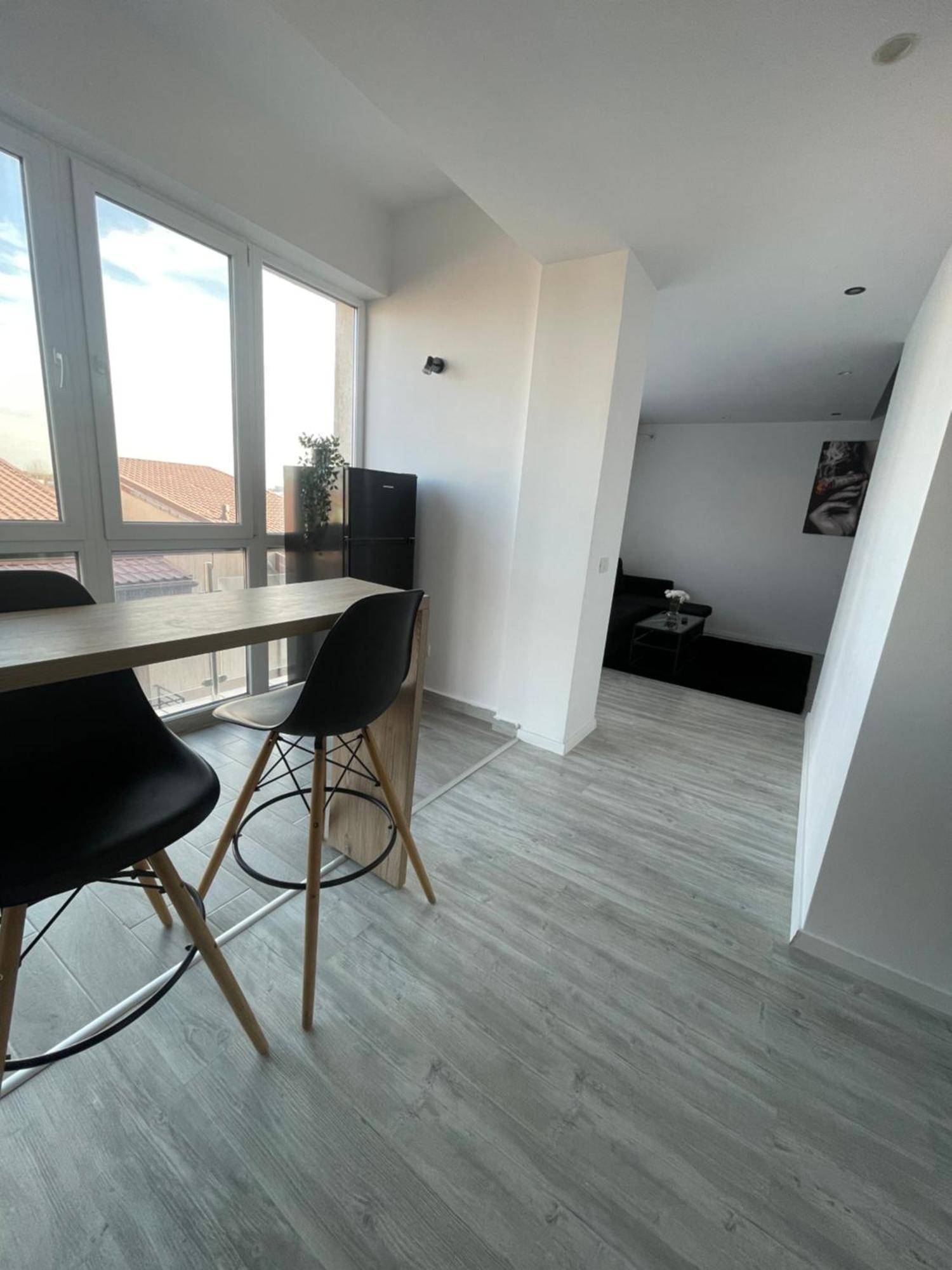 Marisah Residence #2 Otopeni Zewnętrze zdjęcie